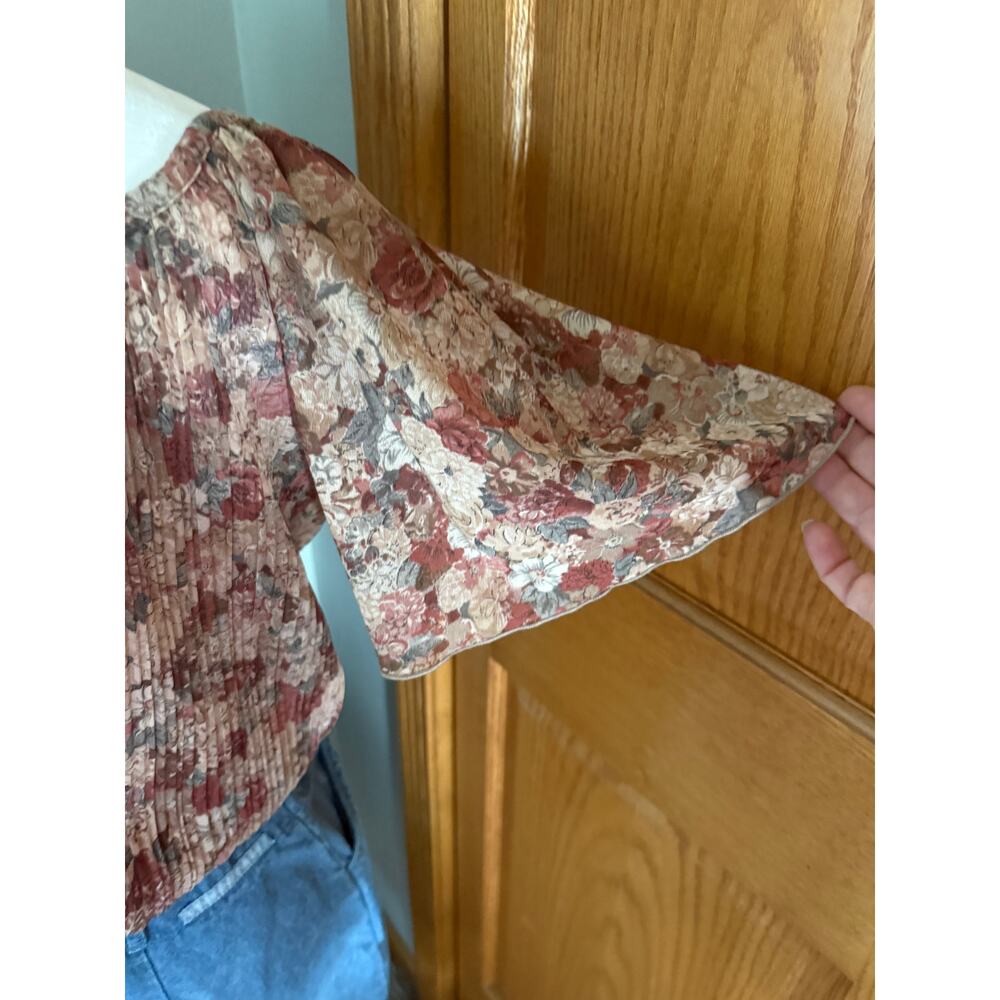 Sue Brett Vintage Floral Crop Top - Adjustable Fit - Picture 4 of 7